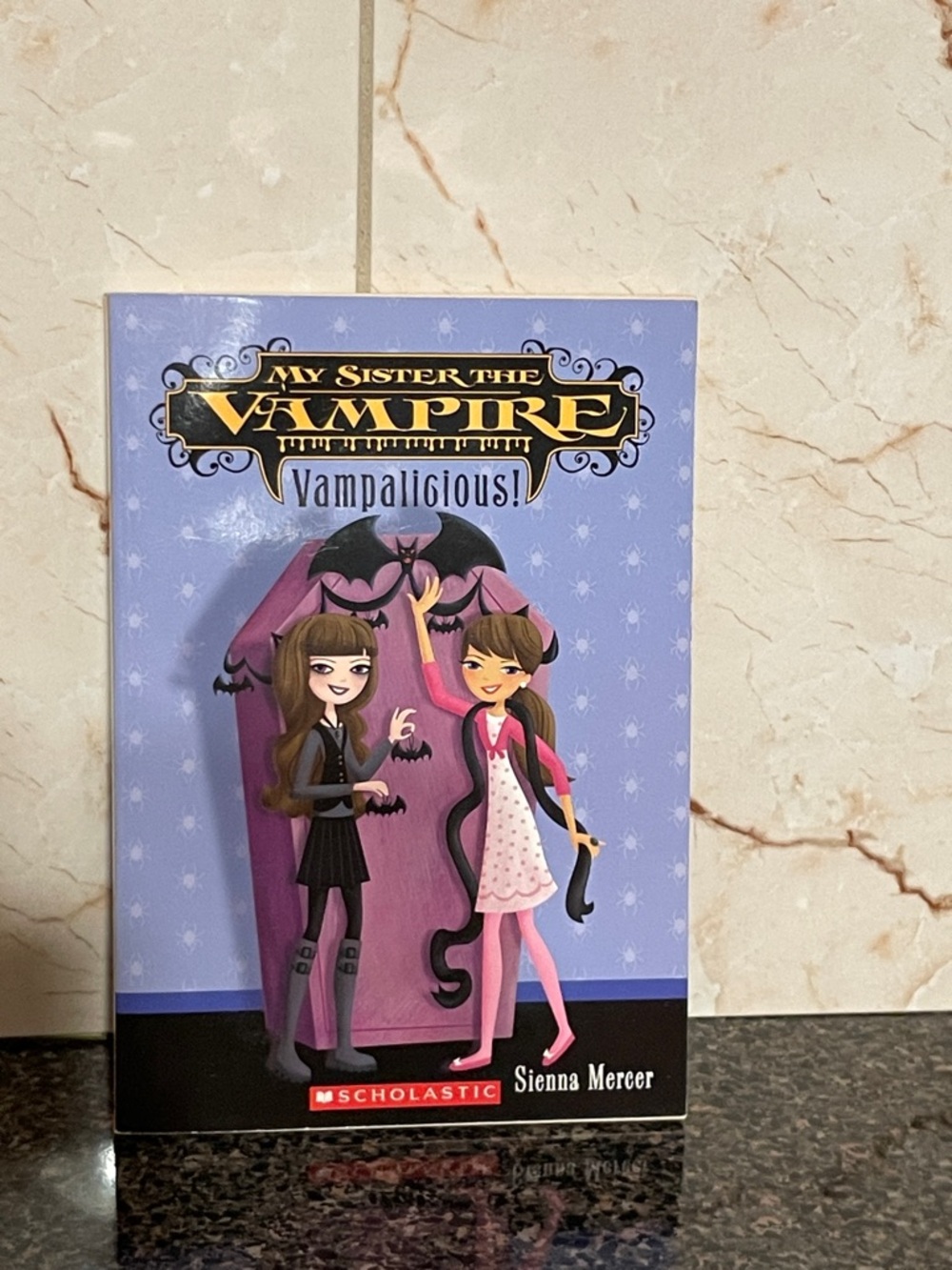 Scholastic Vampalicious! Purple Vampire-Themed Kids Accessory Book